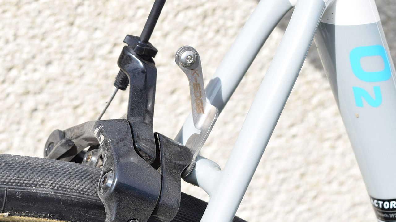 K-Edge provides the team with number plate holders