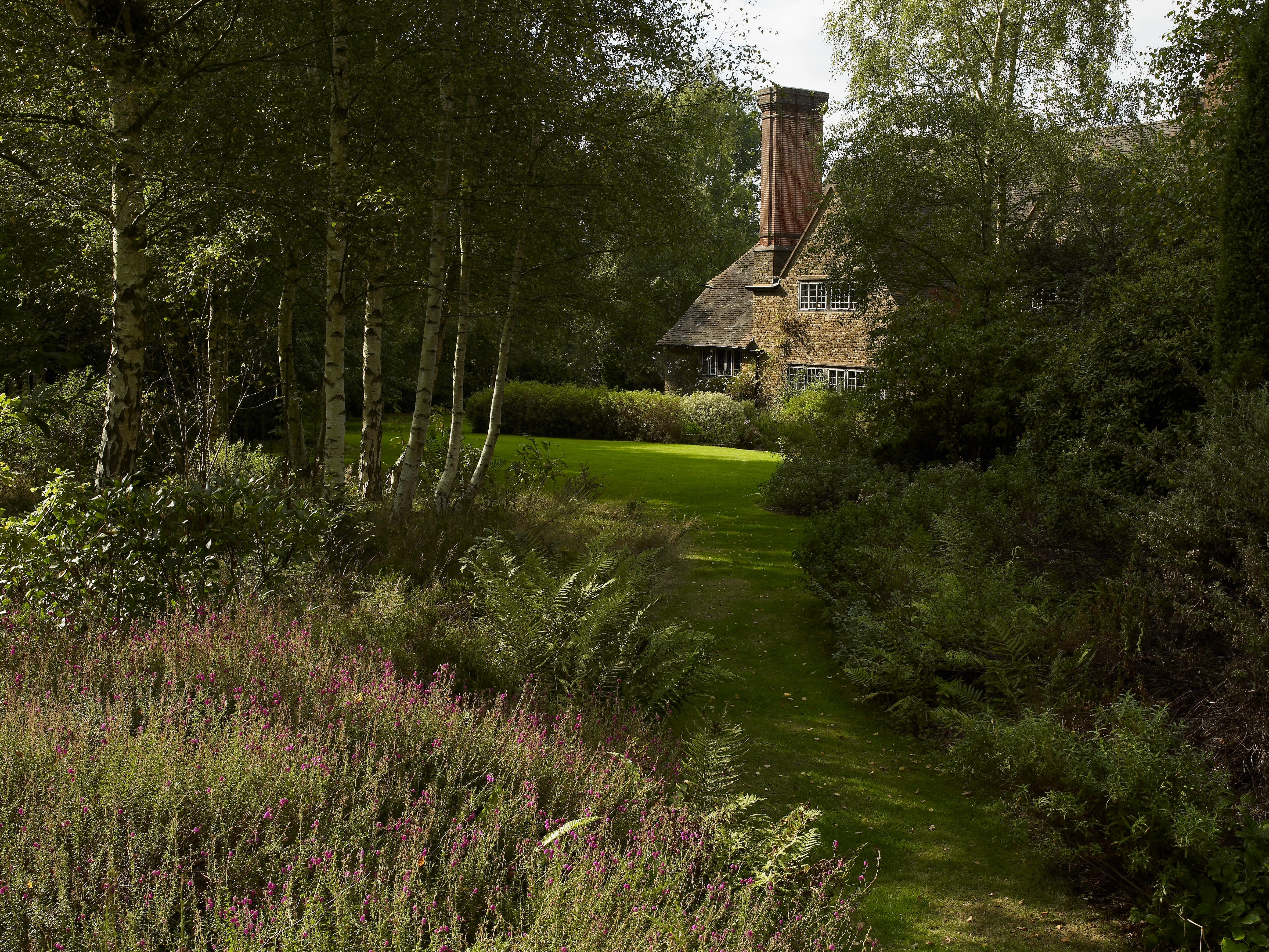 Munstead Wood 1-66
