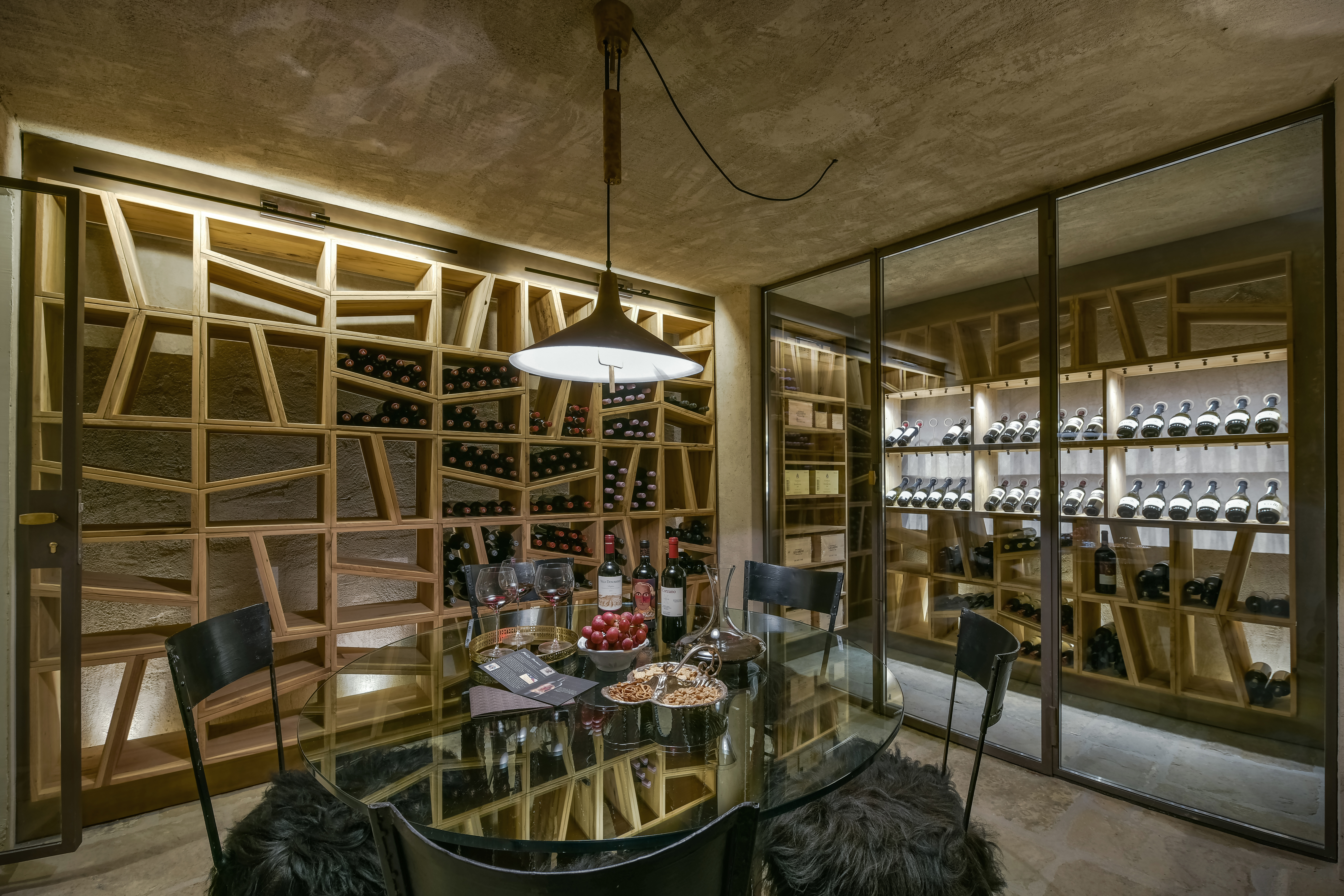 Property for sale with beautiful kitchen: Strada Noce, Barberino Tavarnelle, Florence, Italy.