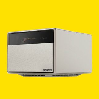 XGIMI Horizon Ultra gaming projector on colourful background