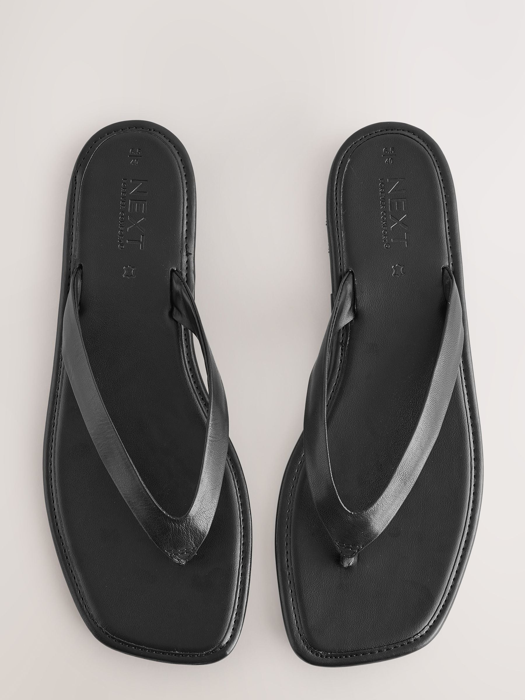 Black Leather Standard/wide Fit Forever Comfort® Square Toe Thong Sandals