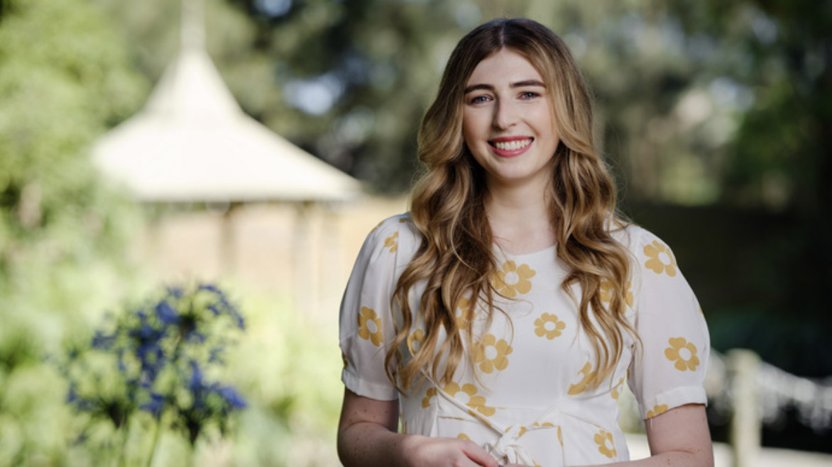 10 things to know about Neighbours, according to its stars