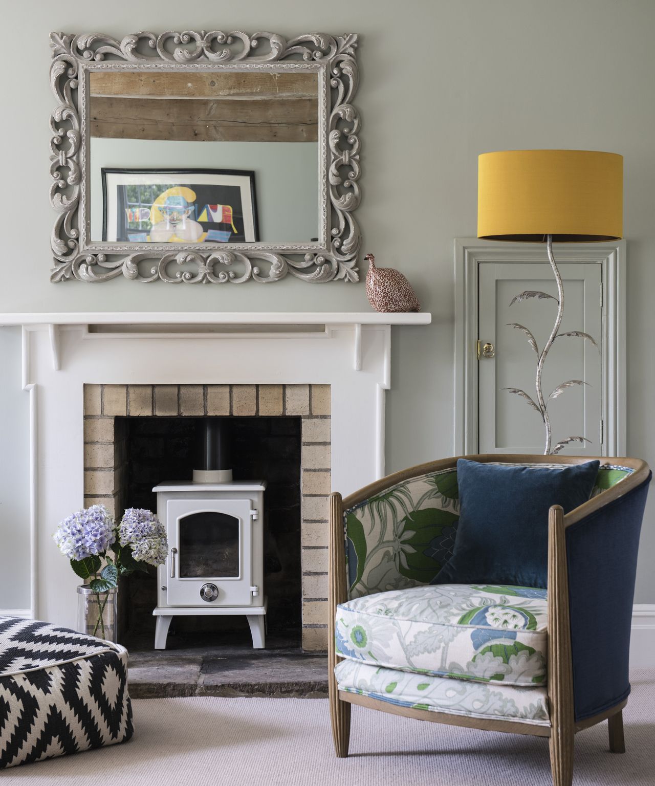 Living room mirror ideas: 13 tips for decor that dazzles | Homes and ...