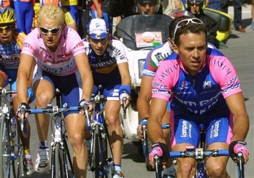 Stage 13 to Passo Pordoi wasn't unlucky for Simoni, who took the race lead that day.