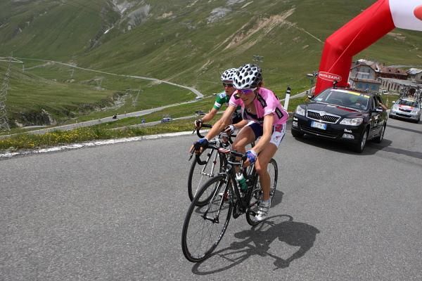 Mara Abbott (United States) and Emma Pooley (Cervelo Test Team) pass the three kilometre to go point on the climb of Stelvio Pass.