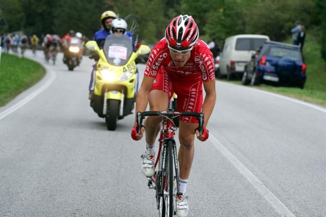Damiano Cunego on the attack for his old Saeco team