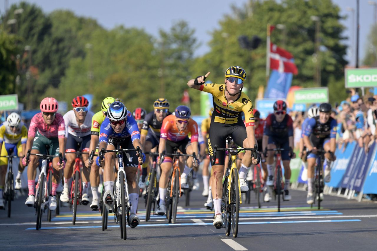 PostNord Danmark Rundt Tour of Denmark 2022 1st stage Allerod Koge 2226KM 16082022 Olav Kooij NED Team Jumbo Visma Jasper Philipsen BEL Alpecin Fenix photo Szymon GruchalskiSprintCyclingAgency2022