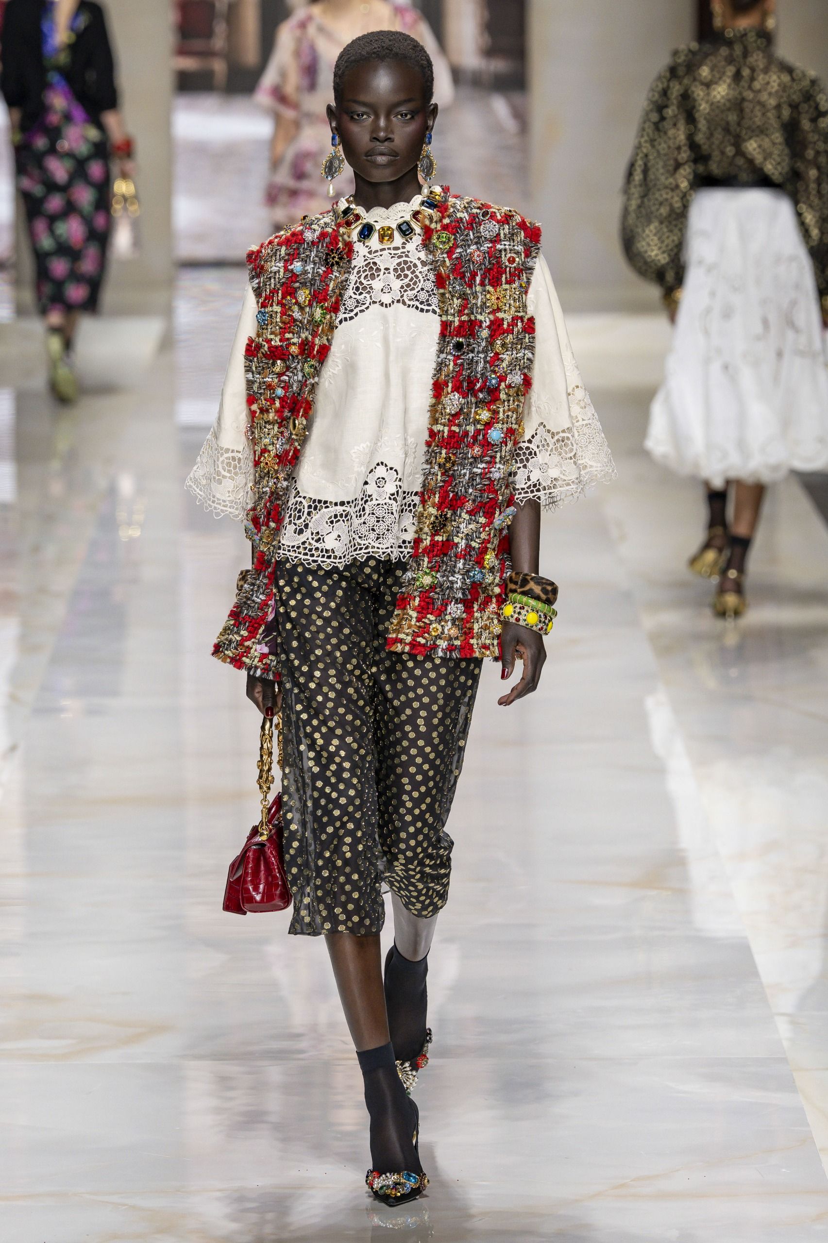 dolce & gabbana runway