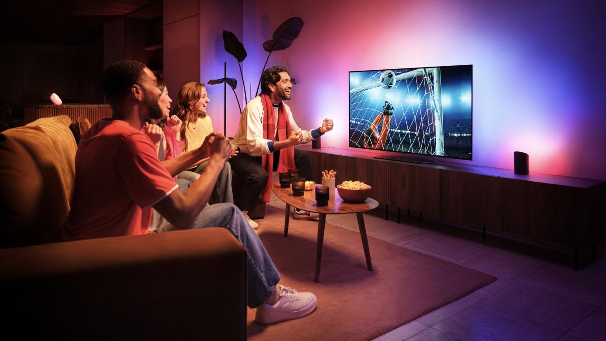 Philips Hue launches new immersive sports lighting feature for football ...