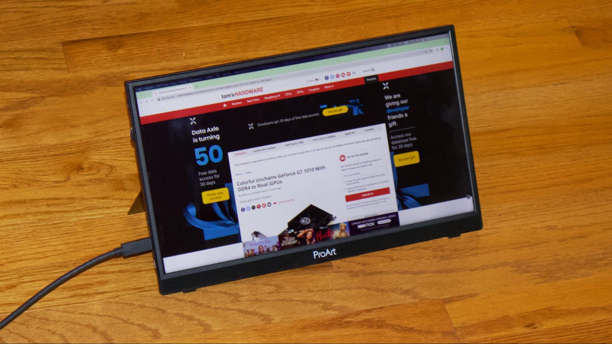Asus ProArt PA148CTV Portable Monitor Review: Great Colors | Tom's