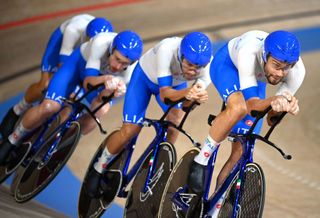 Filippo Ganna powers Italy&#039;s team pursuit squad