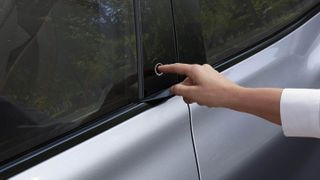 Look ma, no handles!