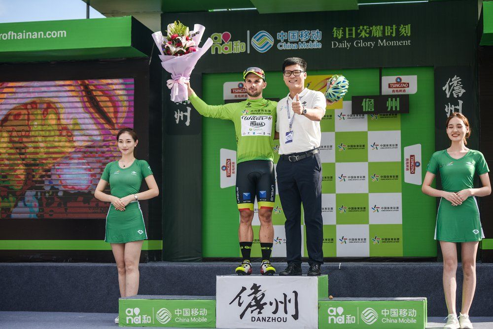 Jakub Mareczko takes the points jersey