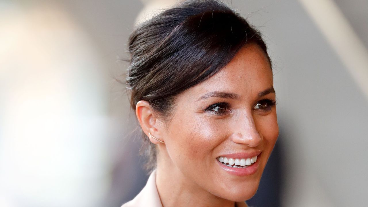 london, united kingdom january 30 embargoed for publication in uk newspapers until 24 hours after create date and time meghan, duchess of sussex visits the national theatre on january 30, 2019 in london, england it was announced earlier this month that the duchess would become patron of the national theatre, one of two patronages passed on by queen elizabeth ii photo by max mumbyindigogetty images