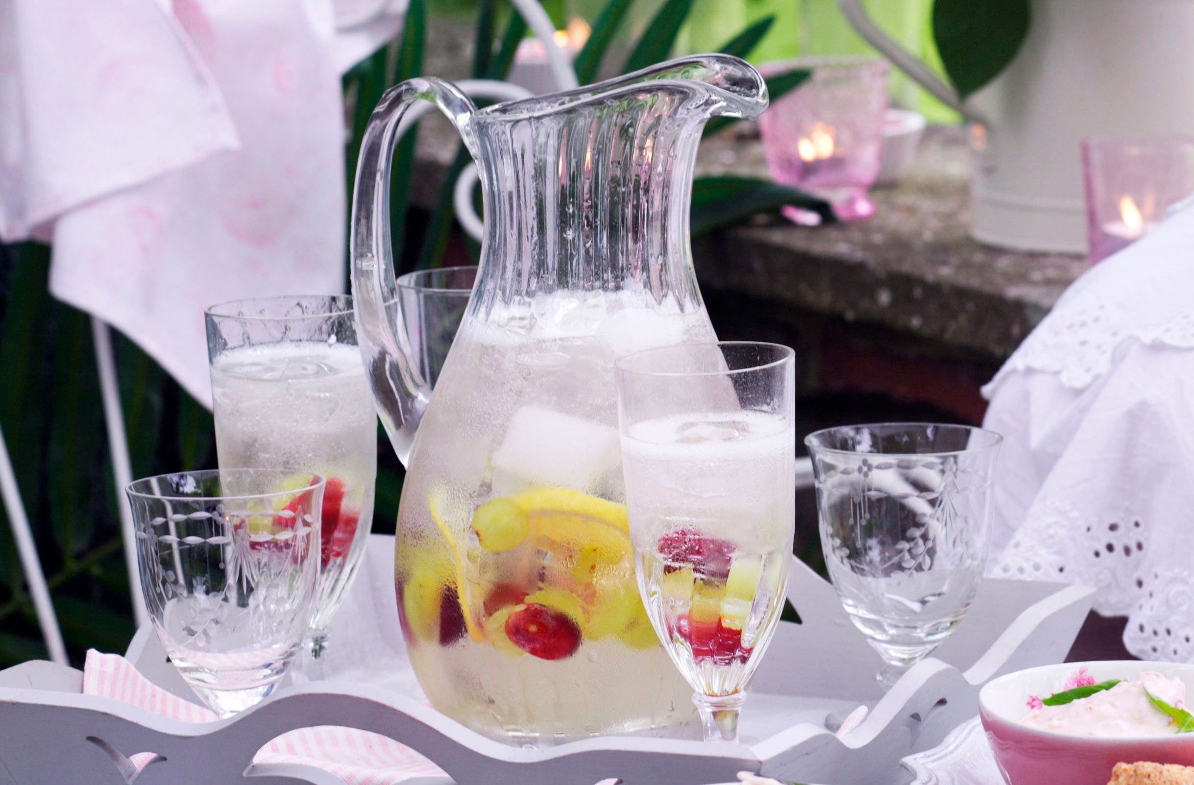 Elderflower and grape fizz recipe