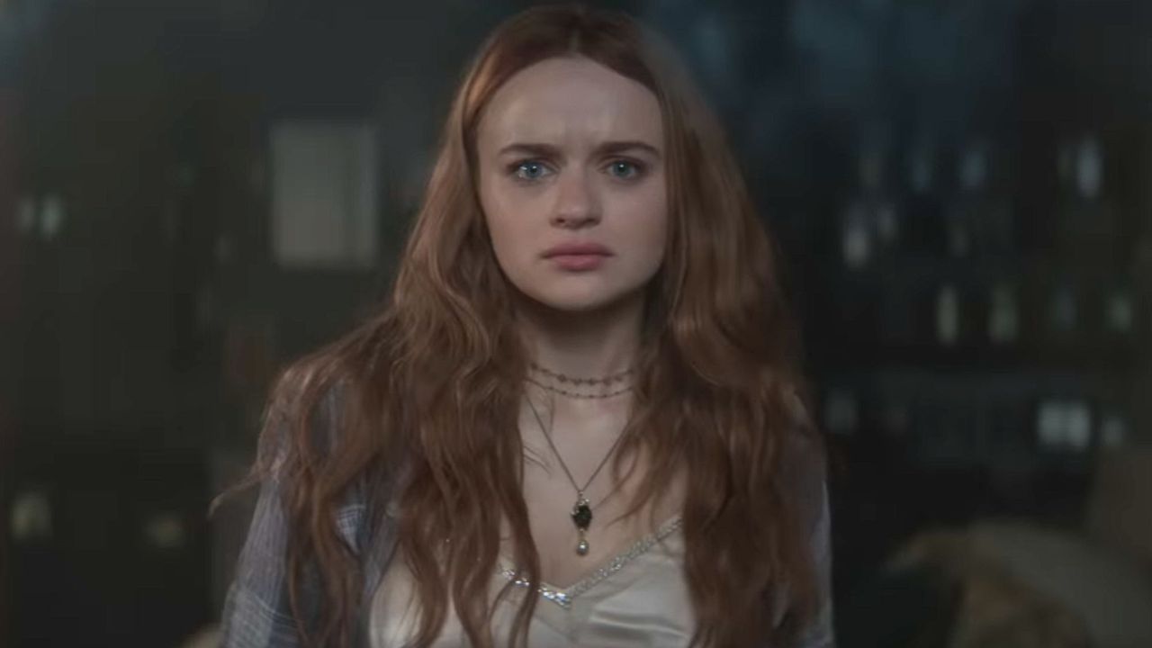 Joey King Has Been Killing The Method Dressing For Practical Magic 2. She's Crediting Zendaya
