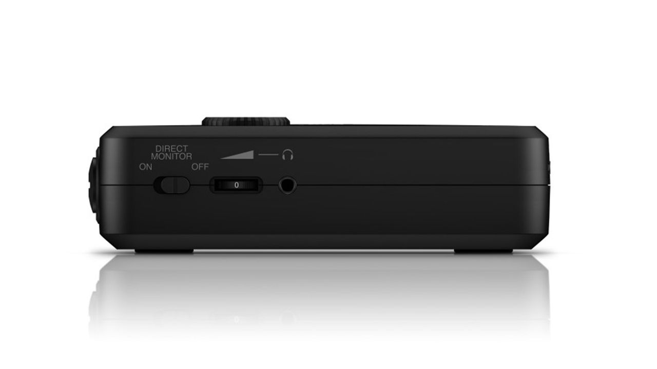 IK Multimedia iRig Pro Duo I/O multiple angles