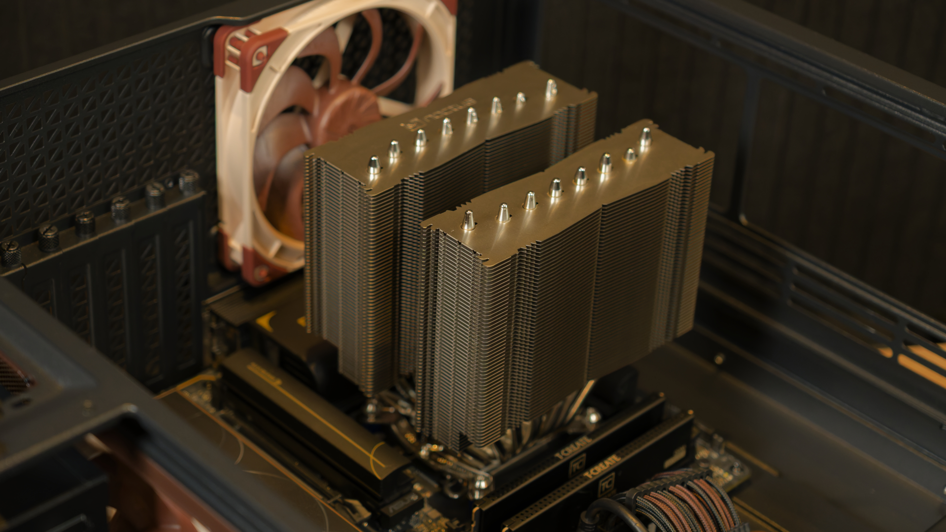 Antec Flux Pro Noctua-Edition