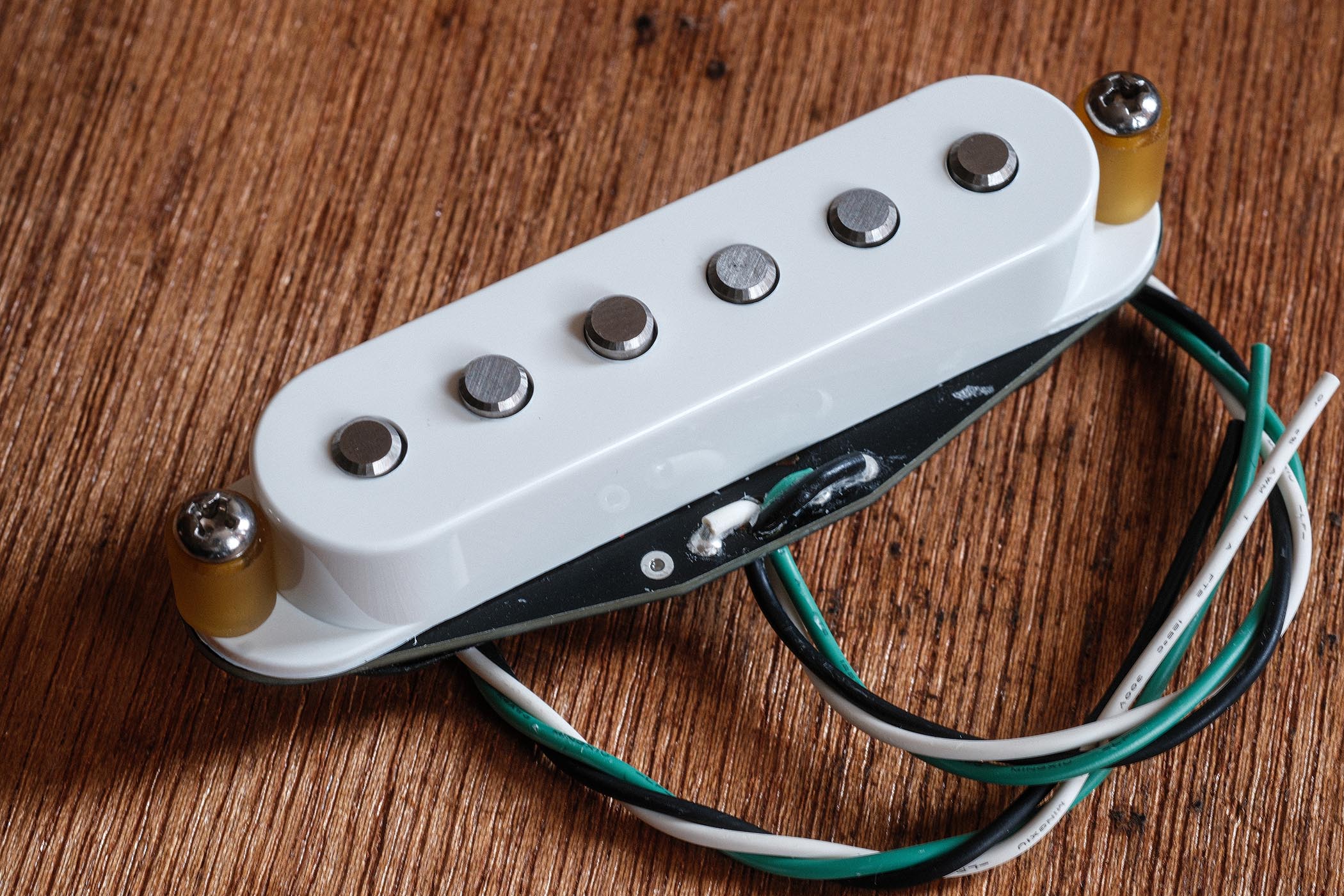 A Tonerider Apex Classic pickup