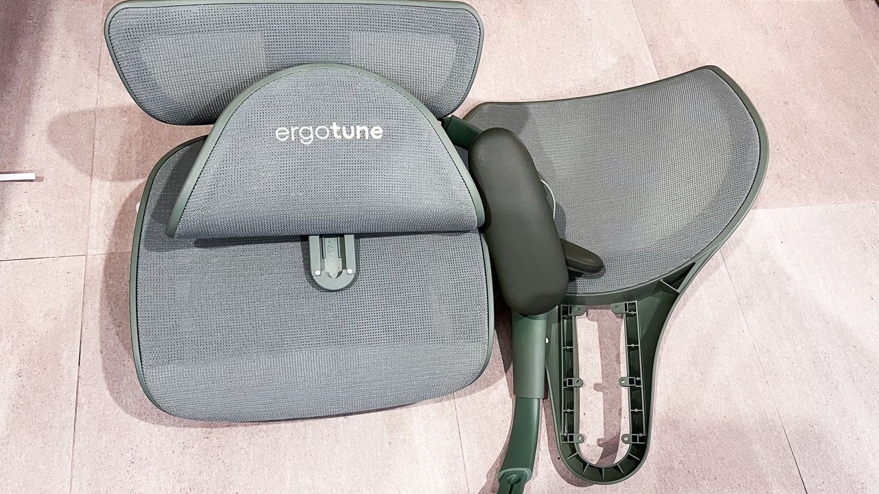 The larger parts of the ErgoTune Vesby office chair before assembly