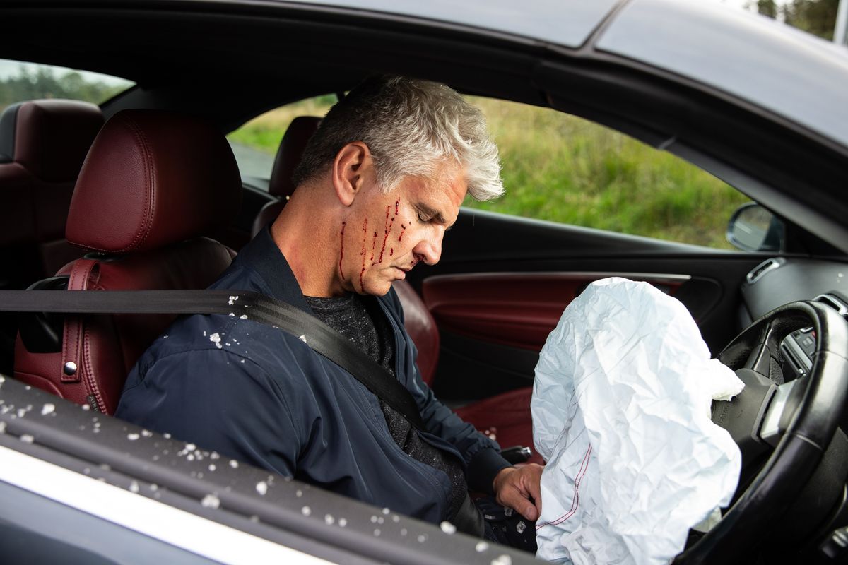 Coronation Street spoilers: Robert Preston crashes his car!