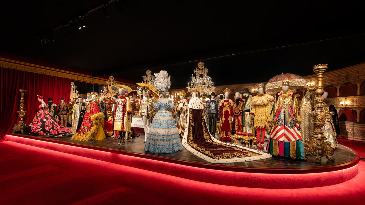 Dolce &amp; Gabbana's 'Du Cœur à la Main' exhibition takes over the Grand Palais