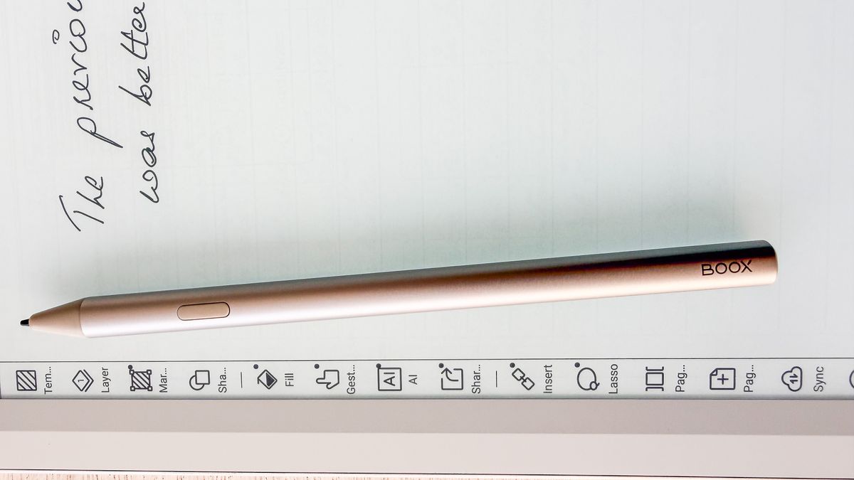 The InkSense Plus stylus supplied with the Boox Go 10.3 (Gen II) Lumi