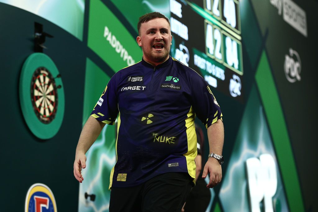 LONDON, ENGLAND - JANUARY 02: Luke Littler of England reacts during his Semi-Final match against Stephen Bunting of England during day fifteen of the 2024/25 Paddy Power World Darts Championship at Alexandra Palace on January 02, 2025 in London, England. (Photo by James Fearn/Getty Images)