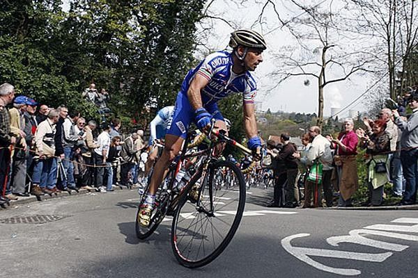 Paolo Bettini (Quick.Step) lights it up