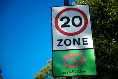 A 20mph speed limit sign UK