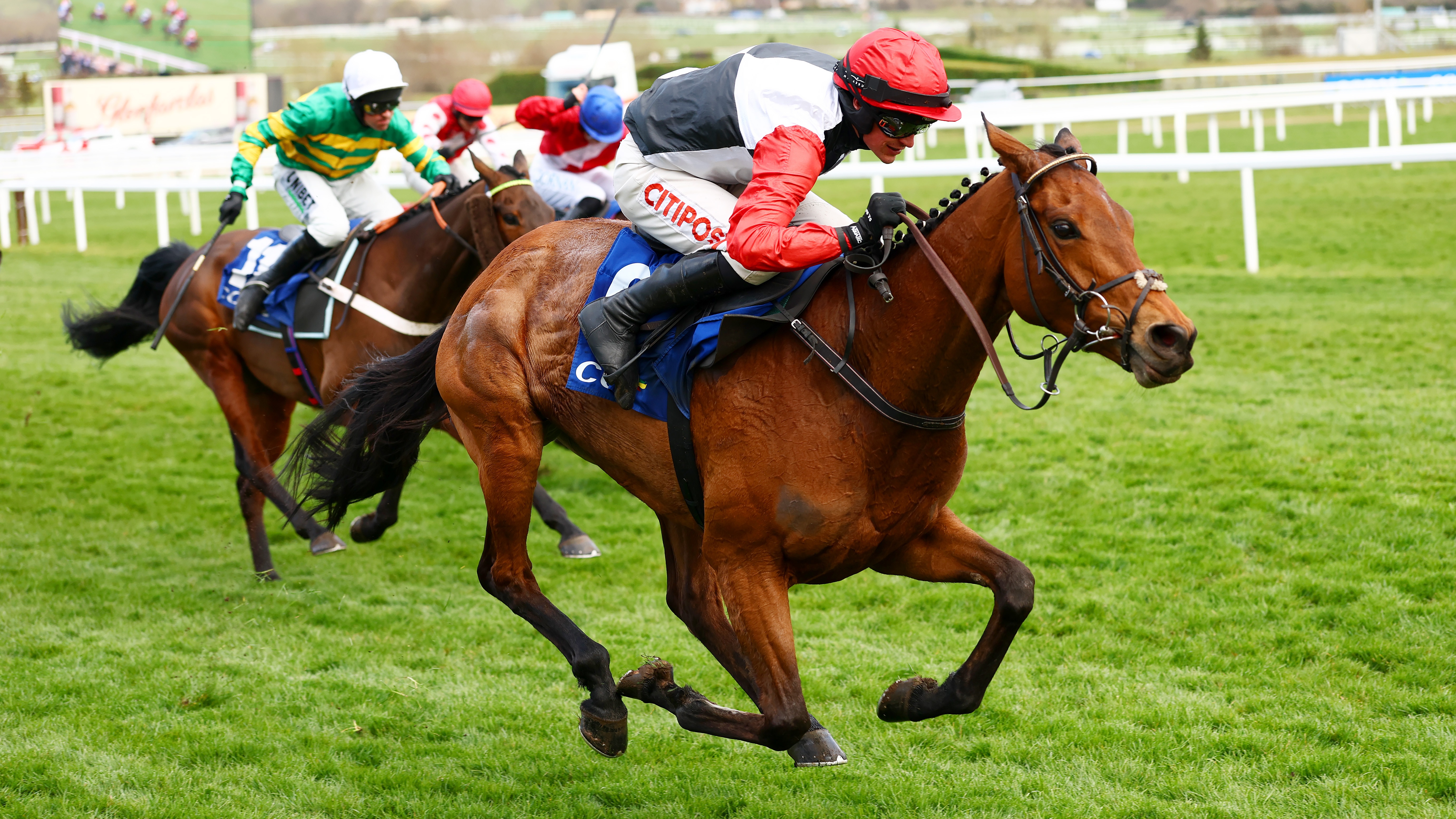 How to watch Boxing Day horse racing for free on ITVX