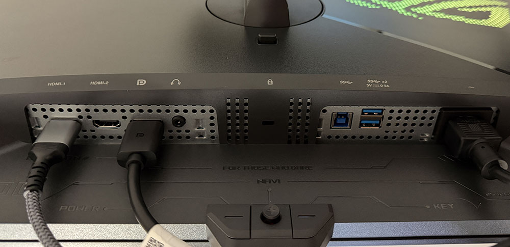 Asus ROG Strix XG27AQWMG