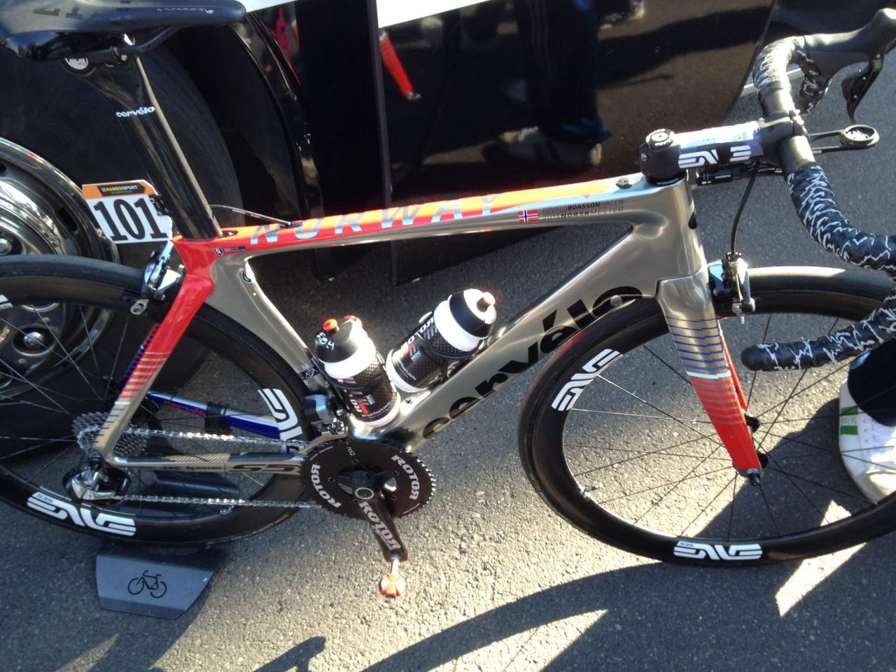 Edvald Boasson Hagen's personalized paint work for his Cervelo road bike