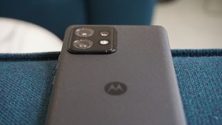Motorola Edge 40 Pro i sort