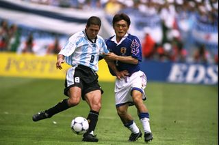 Diego Simeone in action for Argentina against Japan at the 1998 World Cup.