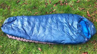 best sleeping bags: Alpkit Pipedream 400