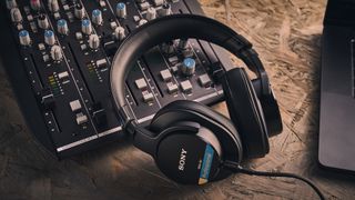 Sony MDR-M1 headphones