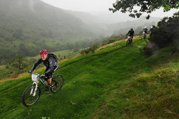 Racers faced wet conditions during day six