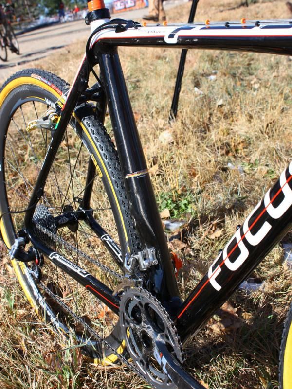 The conical seat tube is carved out to make room for the front derailleur.