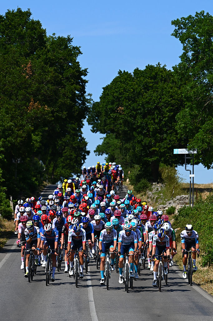 LECCE ITALY MAY 13 A general view of the peloton competing during the 108th Giro dItalia 2025 Stage 4 a 189km stage from Alberobello Pietramadre to Lecce UCIWT on May 13 2025 in Lecce Italy Photo by Tim de WaeleGetty Images