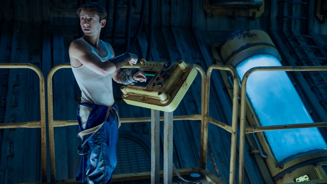 Norm MacLean (Mois&amp;eacute;s Arias) looks over a cryogenic chamber on Fallout.