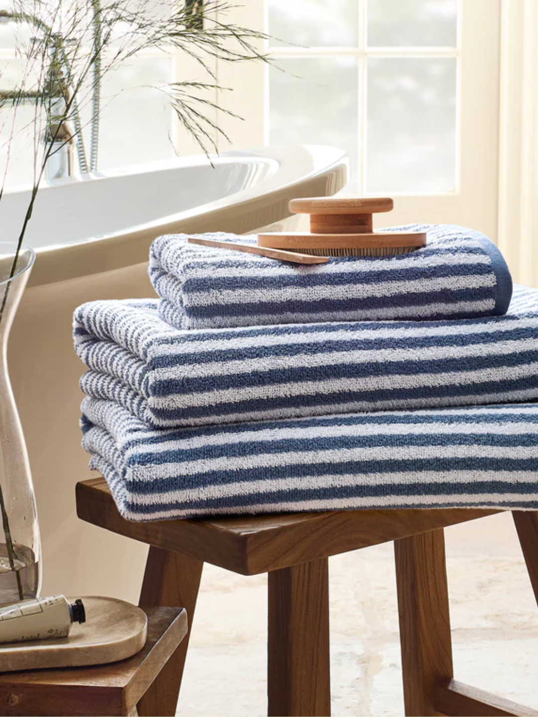 A set of striped towels from Diptyque