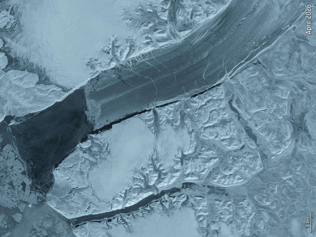 The Petermann glacier calving in a moving gif.