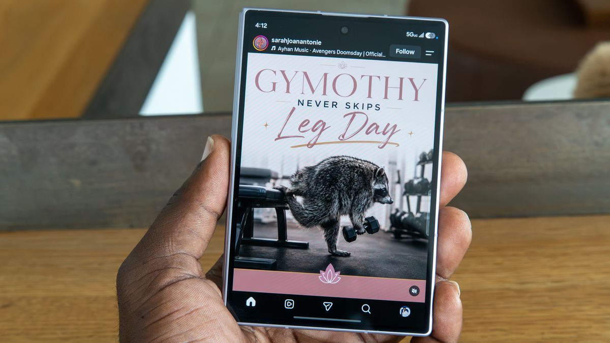 Instagram on the Galaxy Z Fold 8 external display