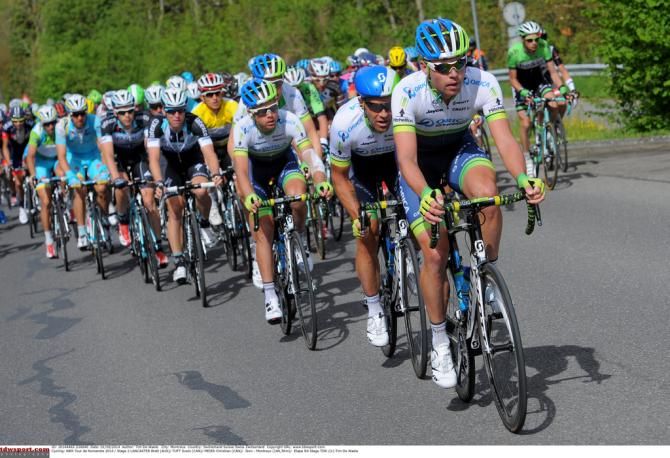 GreenEdge at the front of the peloton