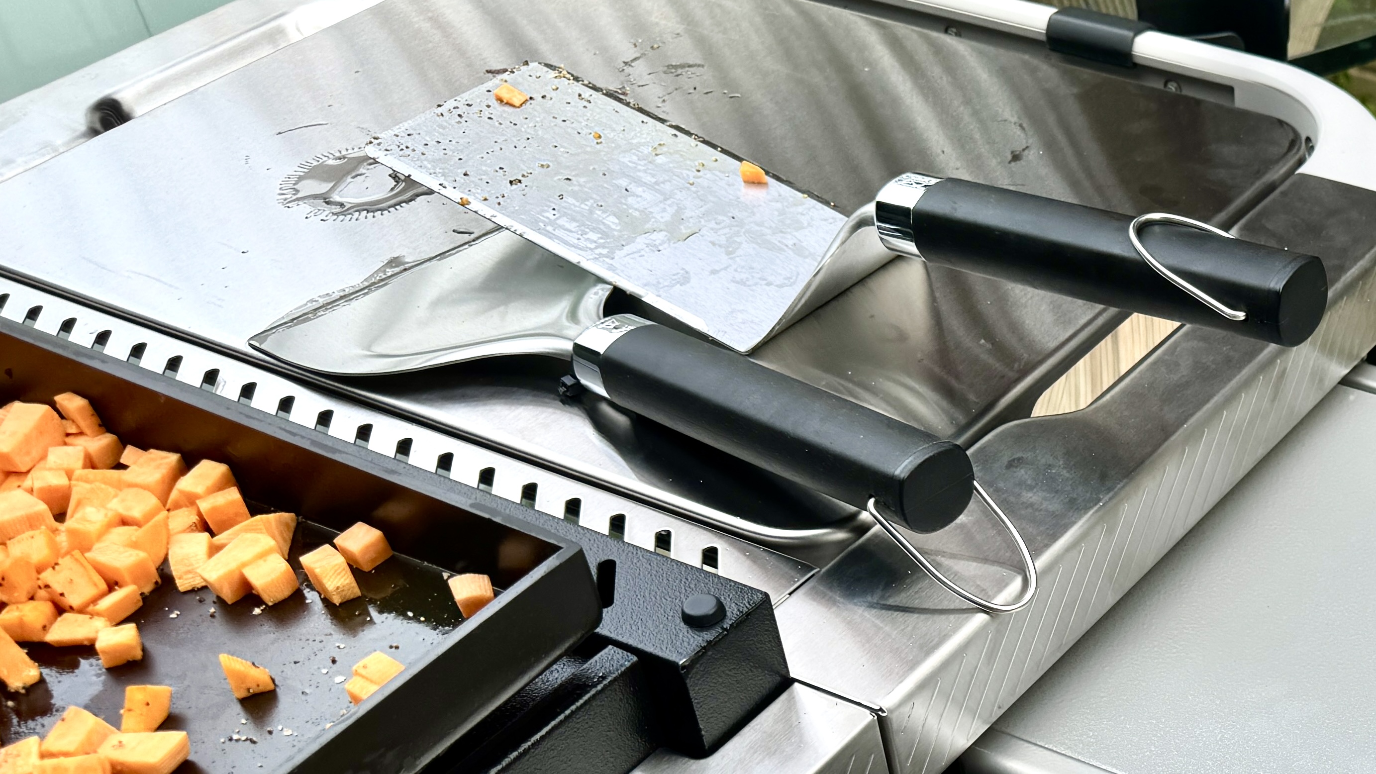 Griddle spatulas
