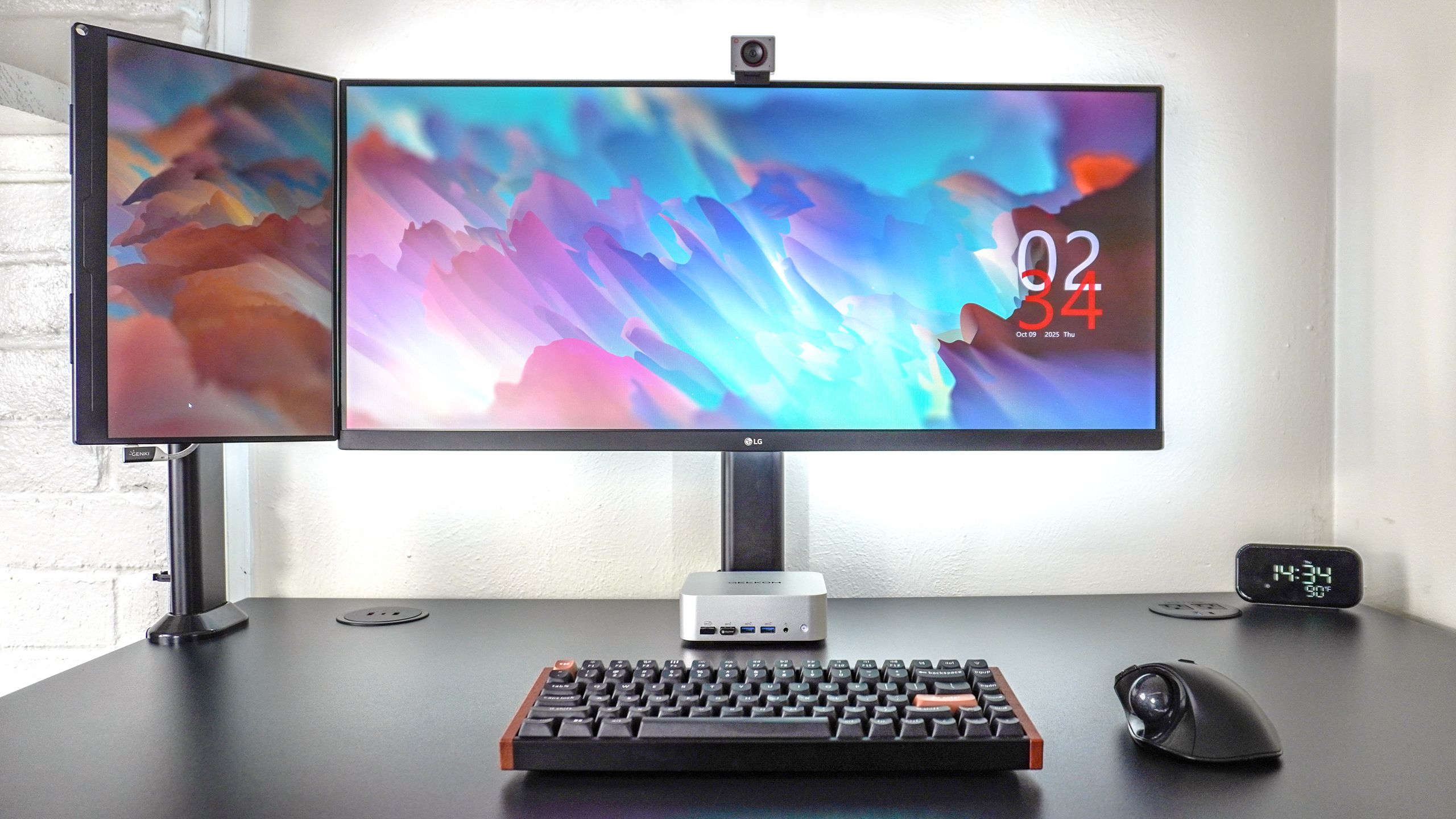 من یک مانیتور قابل حمل را در کنار صفحه اصلی خود اضافه کردم و این نسخه ارزان قیمت یک تغییر دهنده بازی بود من یک مانیتور قابل حمل را در کنار صفحه اصلی خود اضافه کردم و این نسخه ارزان قیمت یک تغییر دهنده بازی بود