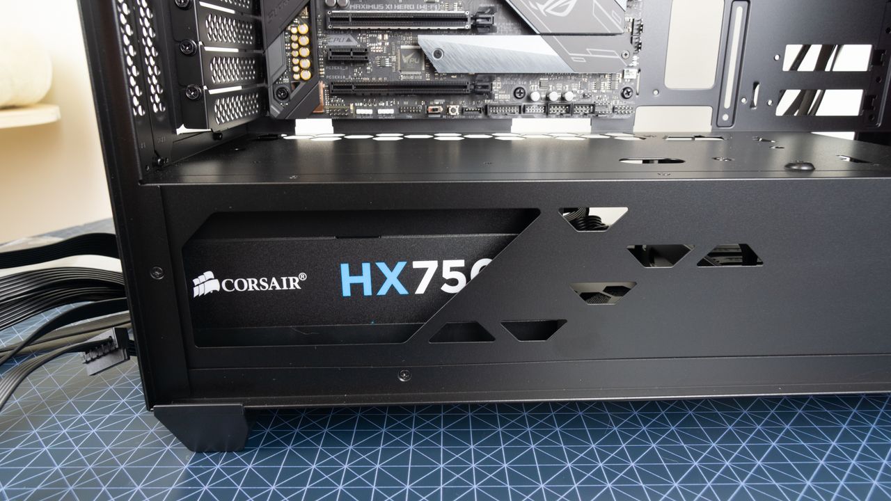 InWin 216