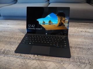 Dell XPS 12 Front in dock