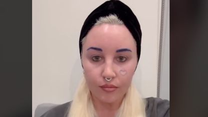 Amanda Bynes announces she's pausing her podcast after one episode.